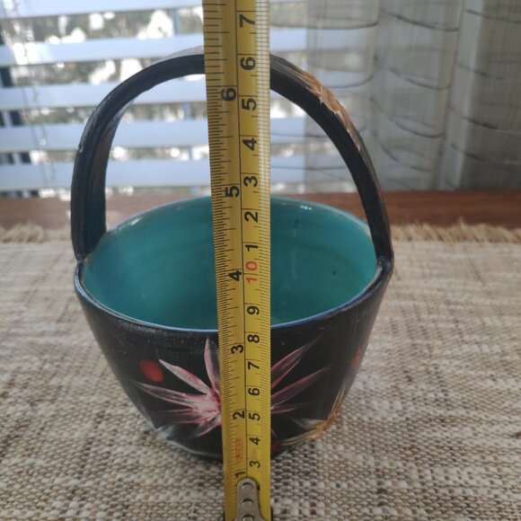 Italian Majolica Starburst Bowl Art Pottery, VTG Ceramic Basket Bowl signed 6" - Picture 7 of 13